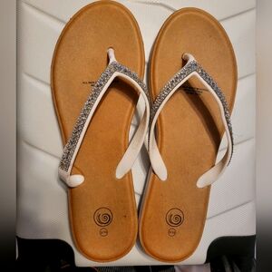 Elegant White and Silver Women's Sandals. Never Worn
